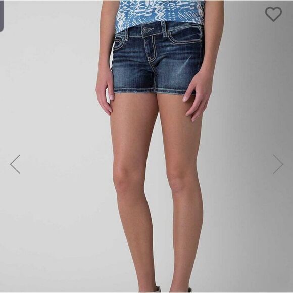 BKE Sabrina denim shorts sz 25 - Picture 1 of 4